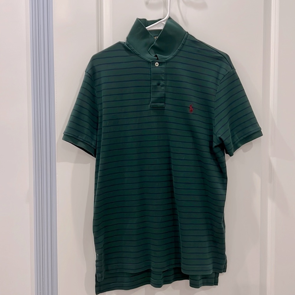 Polo Ralph Lauren, Green short sleeve polo shirt. Navy stripe. Size large